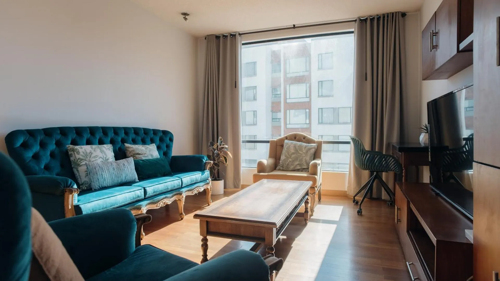 Spacious And Bright Depark In Quito 0*,