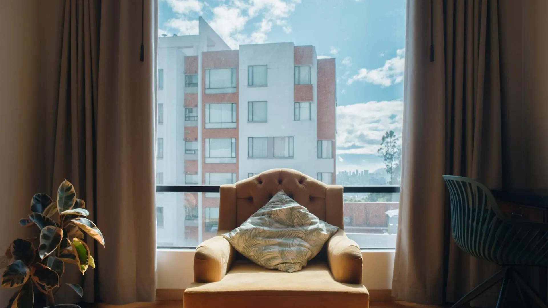 Apartment Spacious And Bright Depark In Quito